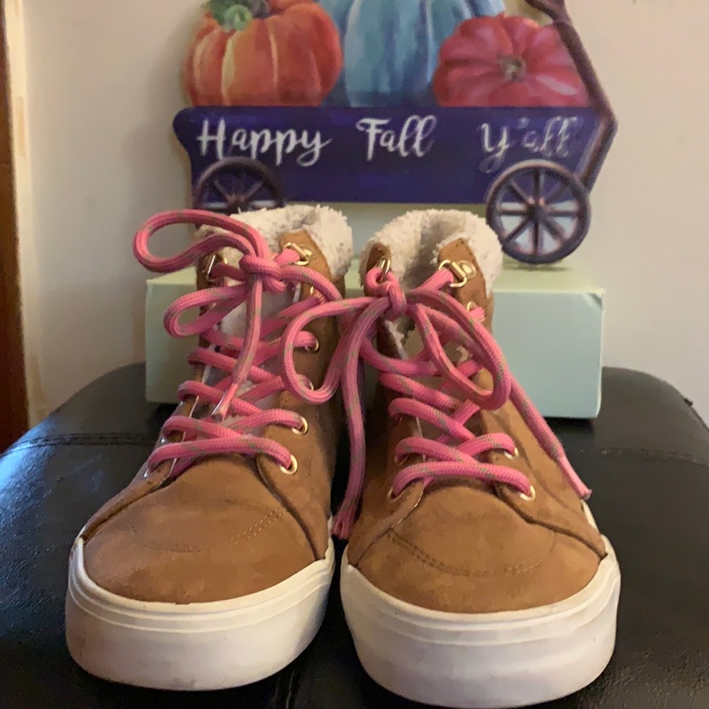 Cozy Hightop Suede Girl Sneakers